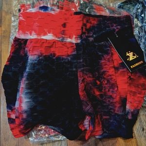 Red/Black Scrunchy Yoga Shorts